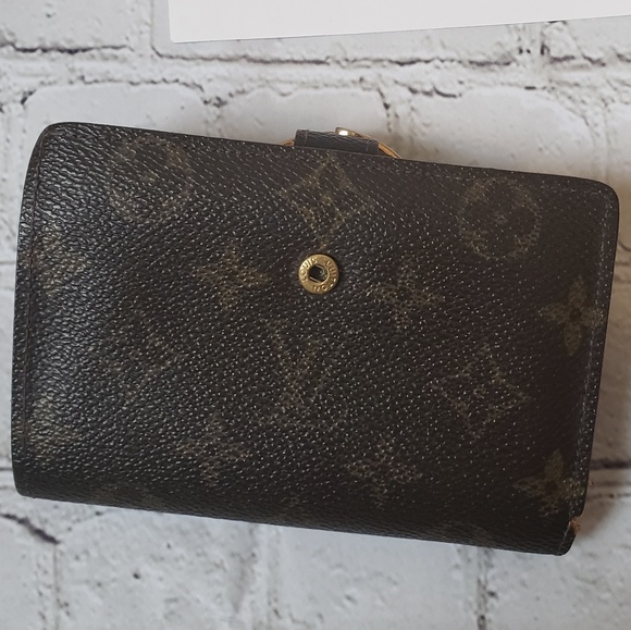 Louis Vuitton Handbags - Louis Vuitton Wallet